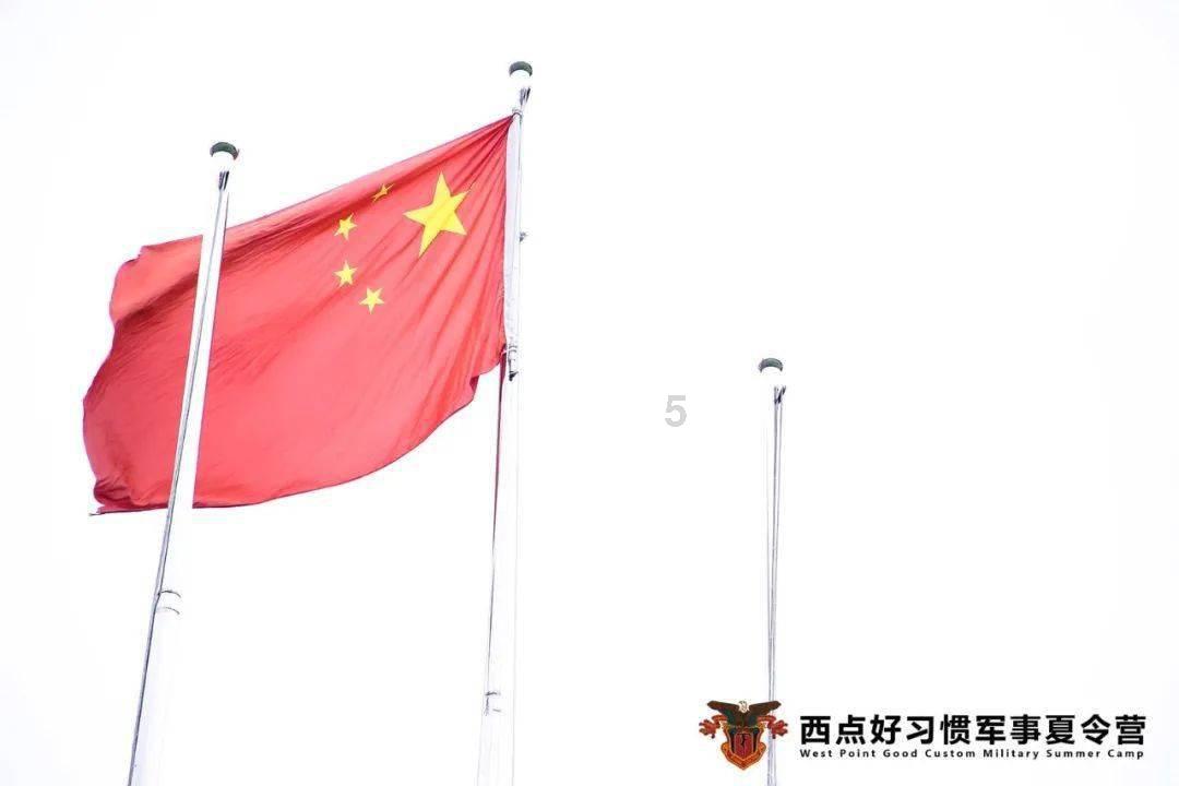 搞笑，鹿晗在厕所发自拍，说想吃东西，邓紫棋这样评论